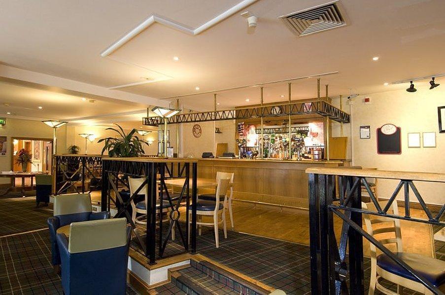 Premier Inn Cardiff North Exteriör bild