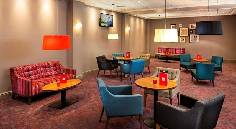 Premier Inn Cardiff North Exteriör bild