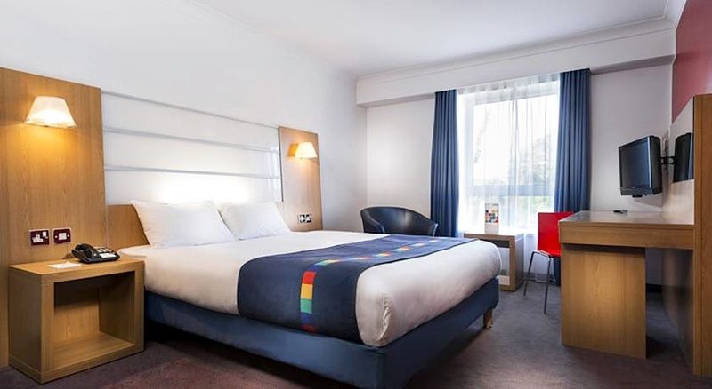 Premier Inn Cardiff North Exteriör bild