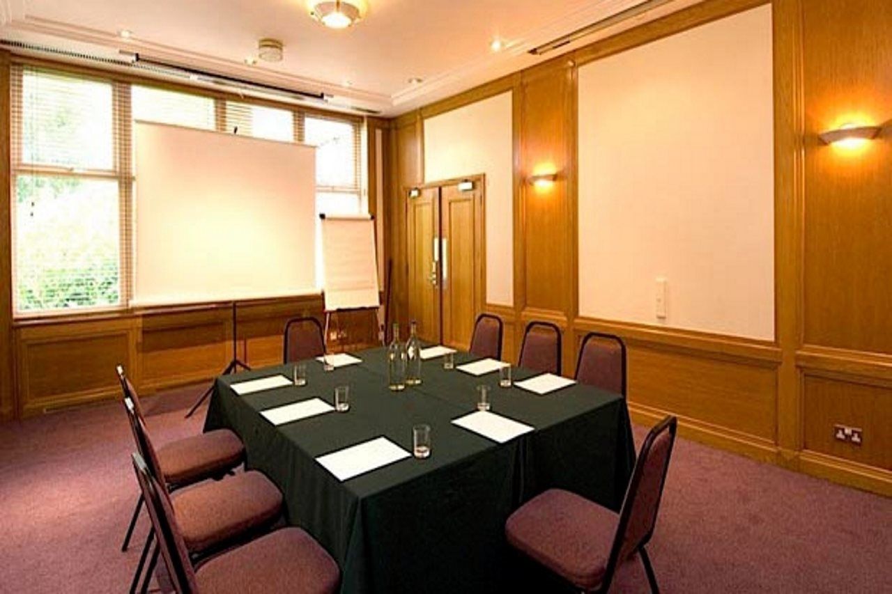 Premier Inn Cardiff North Exteriör bild
